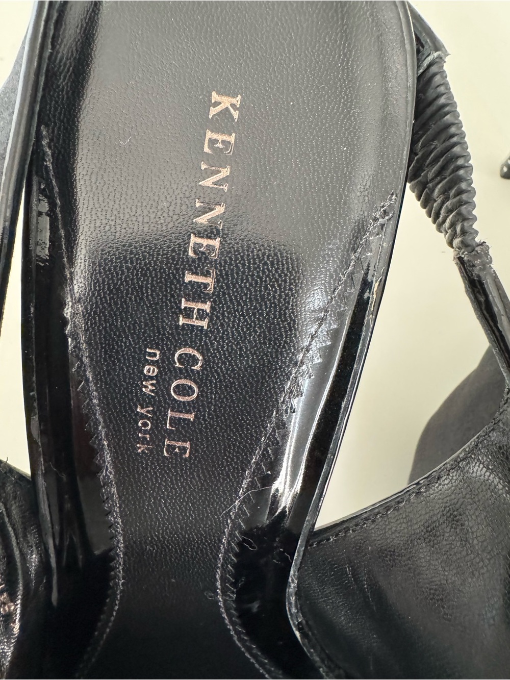 Kenneth Cole Black Pointed-Toe Slingback Heels with Bow - Picture 6 of 7